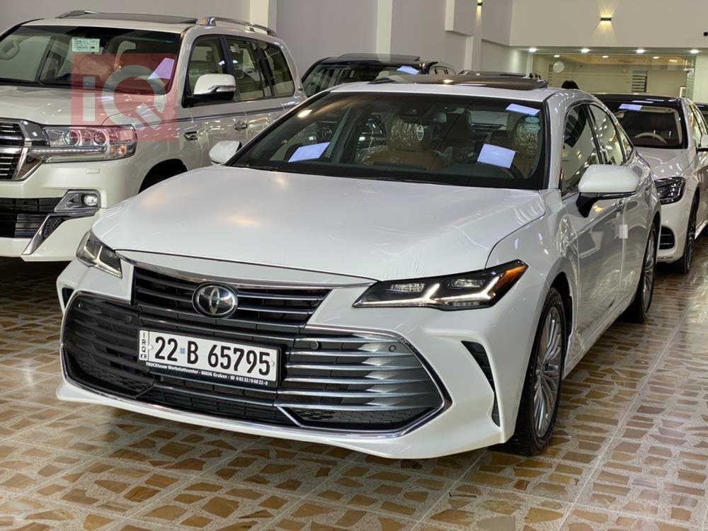 تويوتا أفالون